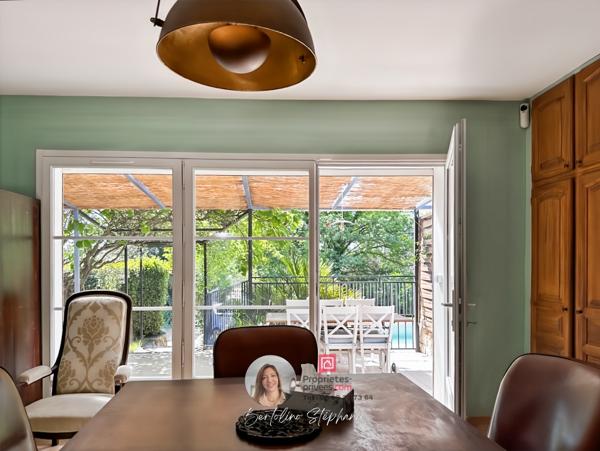 Maison plain-pied -  piscine - 1500 m2 de terrain