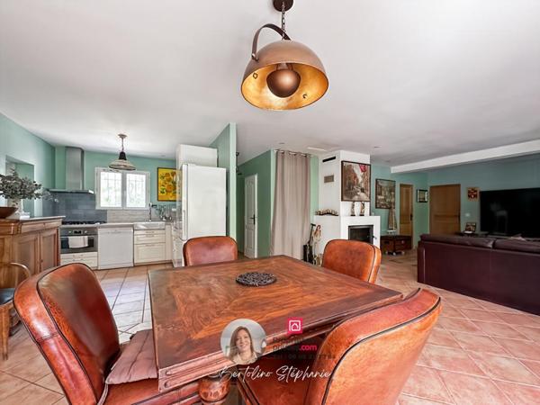Maison plain-pied -  piscine - 1500 m2 de terrain
