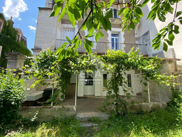 A louer, centre ville de Périgueux, jolie Maison bourgeoise T.9 avec jardin et garage