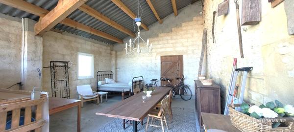 Jonzac (17500) MAISON CHARENTAISE DE 220 M² RENOVEE