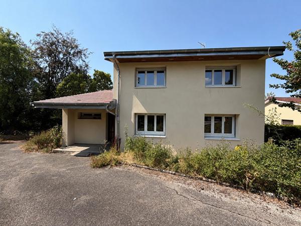 Maison Lons-Le-Saunier / 6 pièces / 5 chambres / 133 m²