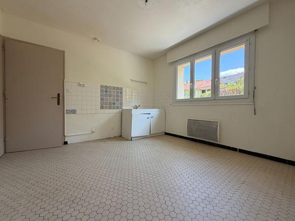 Maison Lons-Le-Saunier / 6 pièces / 5 chambres / 133 m²