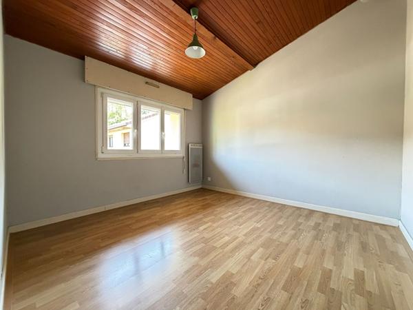 Maison Lons-Le-Saunier / 6 pièces / 5 chambres / 133 m²