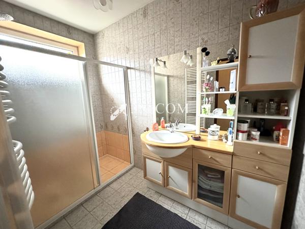 Maison 5 pièce(s) 3 chambre(s) 92 m²