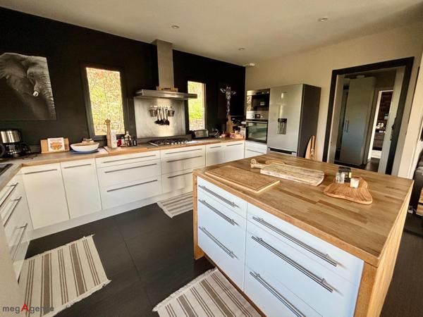 Maison à SAINT-MICHEL-EN-GREVE, 22300 - 6 pièces 160m²