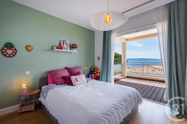 Maison à vendre  8 pièces - 340,10 m 2   AJACCIO  - 201