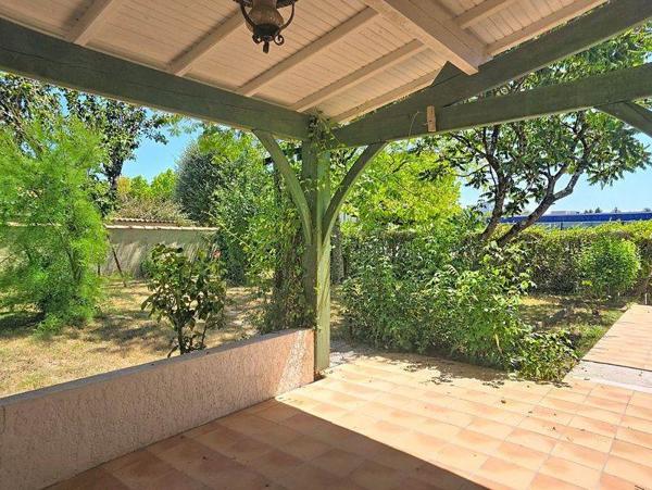 Maison 161 250 € Saintes 5 p 100 m² DPE E
