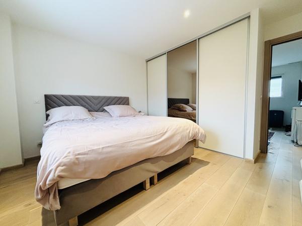 Villa 238m2 avec piscine et appartement