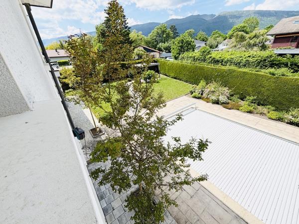 Villa 238m2 avec piscine et appartement