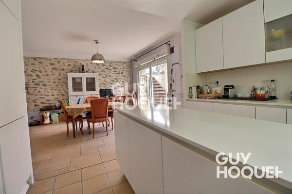 Maison bon état 4/5 chambres.