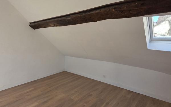 Appartement à louer    2 pièces • 31,16 m2 Grez-sur-Loing
