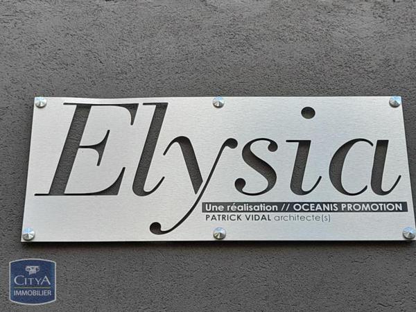 Location parking Nîmes (30)