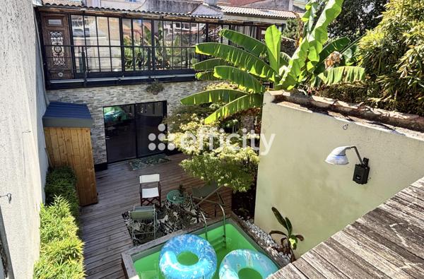 Maison
         4 pièces
        - 114 m² 649 000 € *