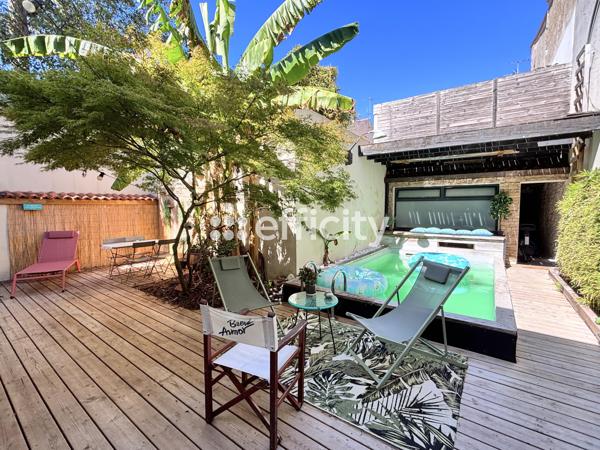 Maison
         4 pièces
        - 114 m² 649 000 € *