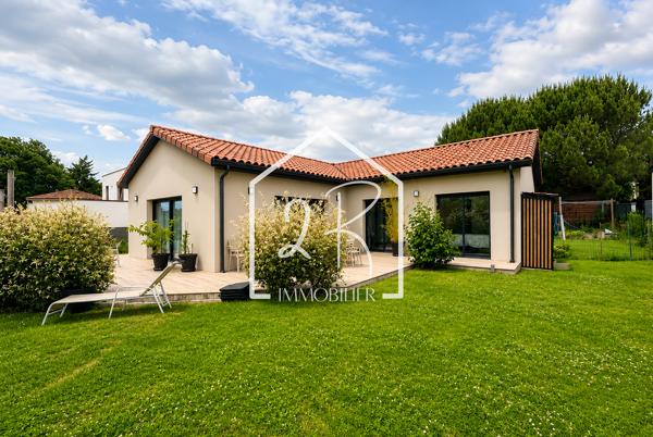 Maison individuelle de plain-pied 122 m² habitables - Garage 35 m²- Terrain 814 m²