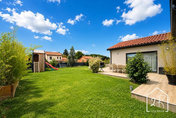 Maison individuelle de plain-pied 122 m² habitables - Garage 35 m²- Terrain 814 m²