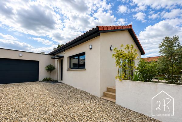 Maison individuelle de plain-pied 122 m² habitables - Garage 35 m²- Terrain 814 m²