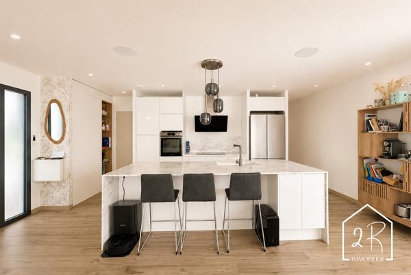Maison individuelle de plain-pied 122 m² habitables - Garage 35 m²- Terrain 814 m²