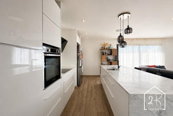 Maison individuelle de plain-pied 122 m² habitables - Garage 35 m²- Terrain 814 m²