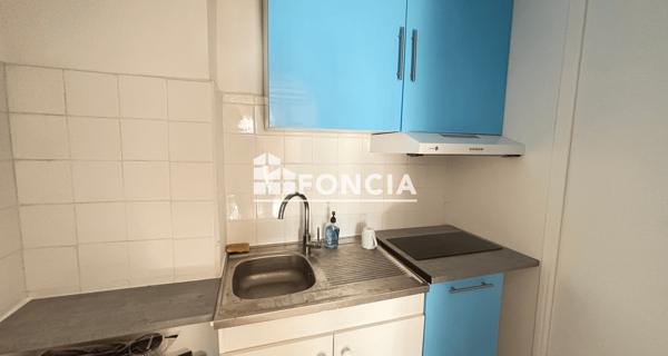 Location Appartement meublé 2 pièces 26.66 m² - Paris 75018
