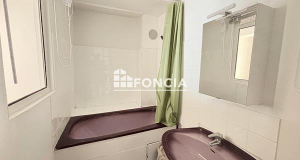 Location Appartement meublé 2 pièces 26.66 m² - Paris 75018
