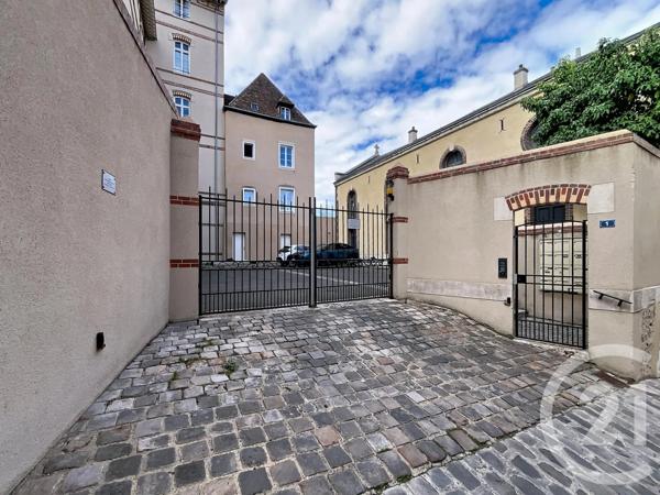 Appartement F3 à vendre  4 pièces - 92,50 m 2   CHARTRES  - 28
