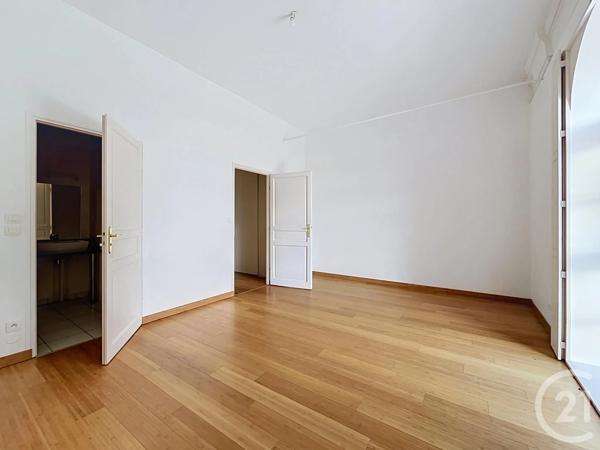 Appartement F3 à vendre  4 pièces - 92,50 m 2   CHARTRES  - 28