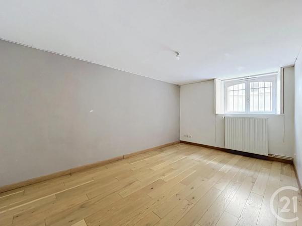 Appartement F3 à vendre  4 pièces - 92,50 m 2   CHARTRES  - 28