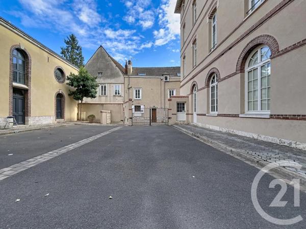 Appartement F3 à vendre  4 pièces - 92,50 m 2   CHARTRES  - 28