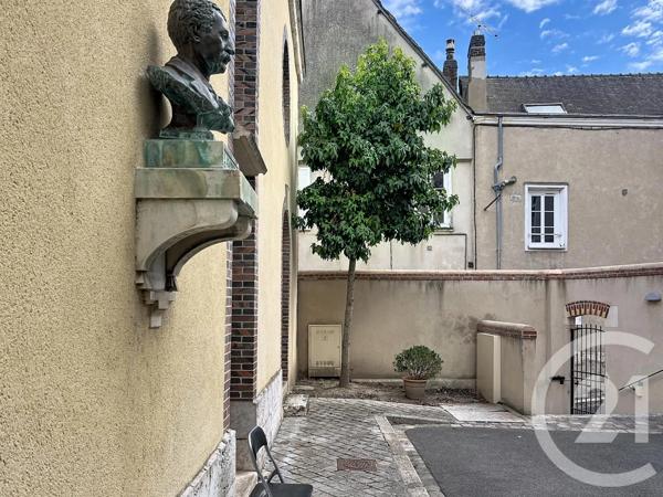 Appartement F3 à vendre  4 pièces - 92,50 m 2   CHARTRES  - 28