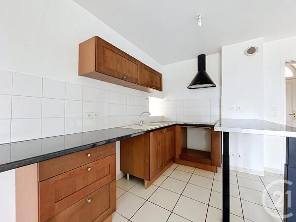 Appartement F3 à vendre  4 pièces - 92,50 m 2   CHARTRES  - 28
