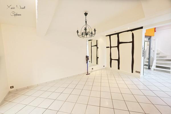 Dpt Ain (01), à vendre BOURG EN BRESSE appartement T5 de 128 m²