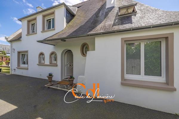 Grande maison de charme proche centre-ville – Landivisiau