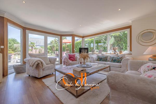 Grande maison de charme proche centre-ville – Landivisiau