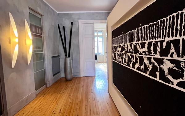 Appartement à vendre    5 pièces • 181,69 m2 Toulouse