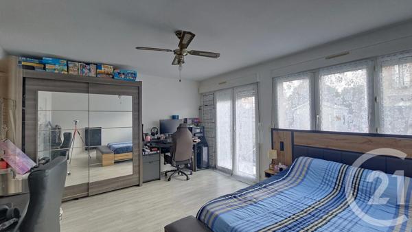 Appartement F4 à vendre  4 pièces - 77,17 m 2   DRANCY  - 93