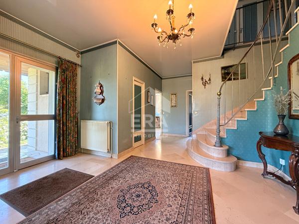 Maison Mennecy 7 pièces 5 chambres 247 m2