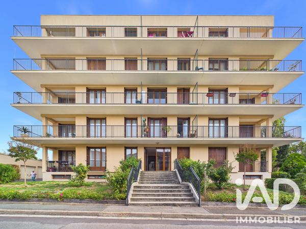 Appartement à vendre 5 pièces 95 m² Le Chesnay-Rocquencourt