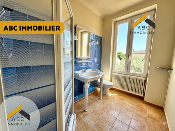 Jonquières (84150) Maison centre-ville avec jardin et garage en toute tranquillité