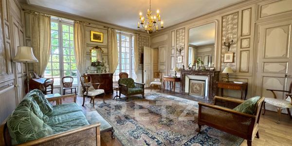 Manoir du XVIIIe avec gîte sur 4 hectares