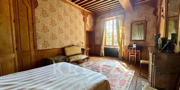 Manoir du XVIIIe avec gîte sur 4 hectares