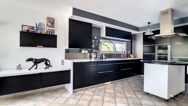 Cheval-Blanc (84460) Maison 140m2