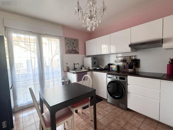 Appartement rénové à vendre à Corbeil-Essonnes dans l'Essonne (91100), ref : 1001103