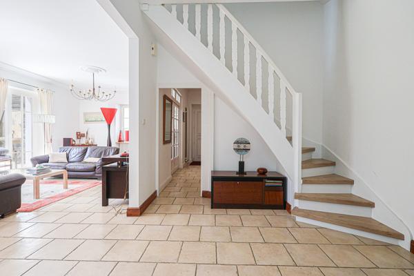 Acheter Maison 7 pièces - 230 m²