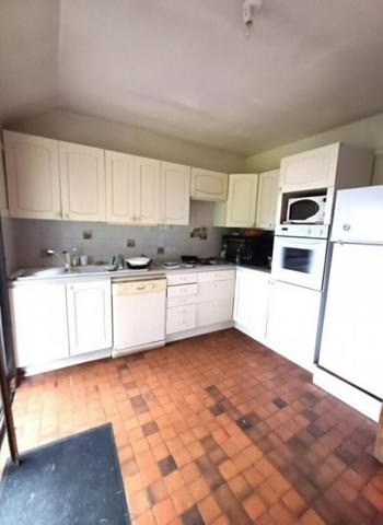 MAISON EN CENTRE VILLE DE GOURNAY EN BRAY 4/5 CHAMBRES