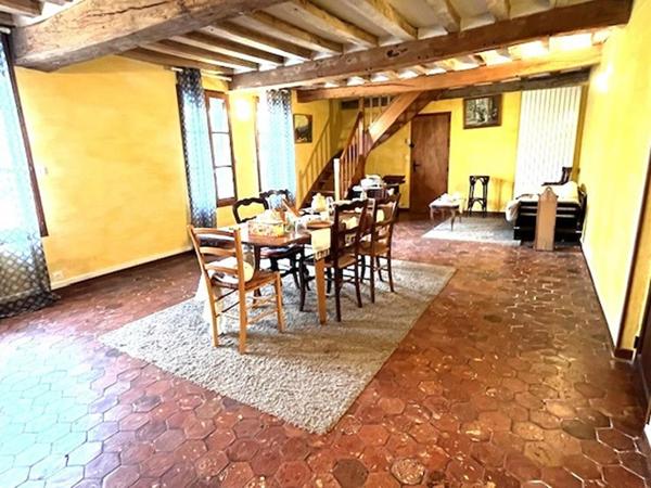 MAISON EN CENTRE VILLE DE GOURNAY EN BRAY 4/5 CHAMBRES