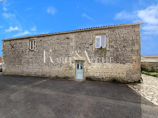 Maison de plain-pied 3 chambres, garage, jardin et dépendances