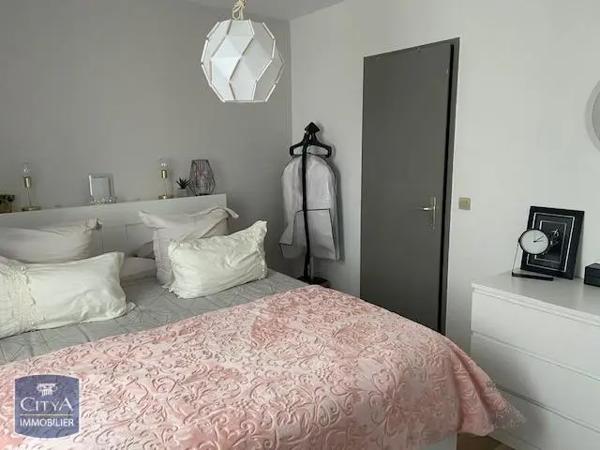 Appartement à louer 2 pièces 38.29m² Clermont-Ferrand (63000)