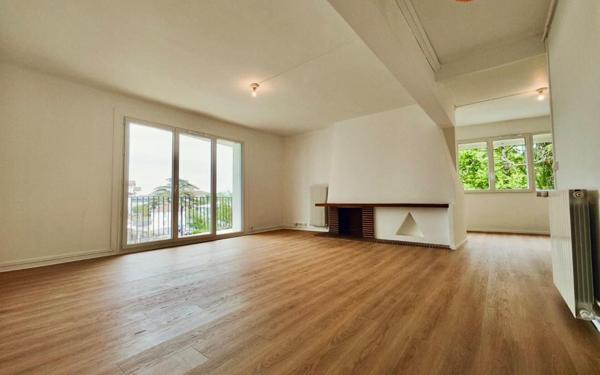Appartement à vendre    3 pièces • 74,55 m2 Bayonne