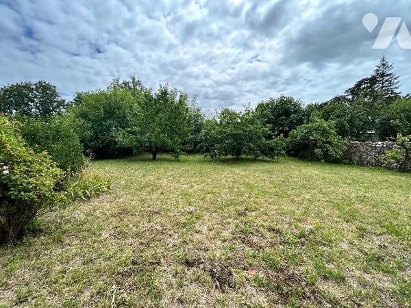 Magnifique demeure en pierre à restaurer!